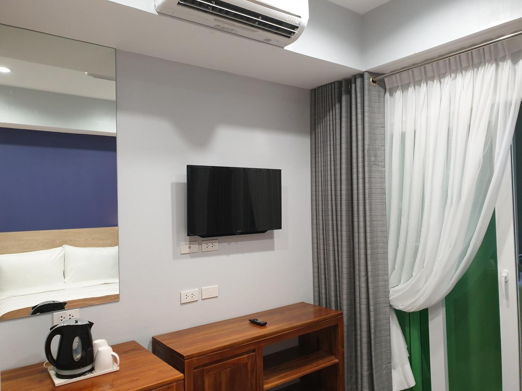 Li Mkt Makati City Екстер'єр фото