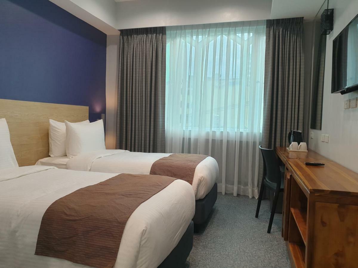 Li Mkt Makati City Екстер'єр фото